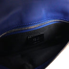Fendi Baguette Flat Marrone in Tela FF con Dettagli in Pelle e Hardware Argentato