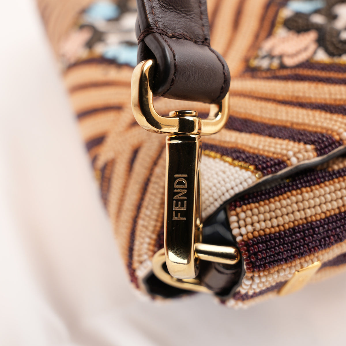 Fendi Baguette Limited Edition Marrone con Ricami e Perline Multicolore