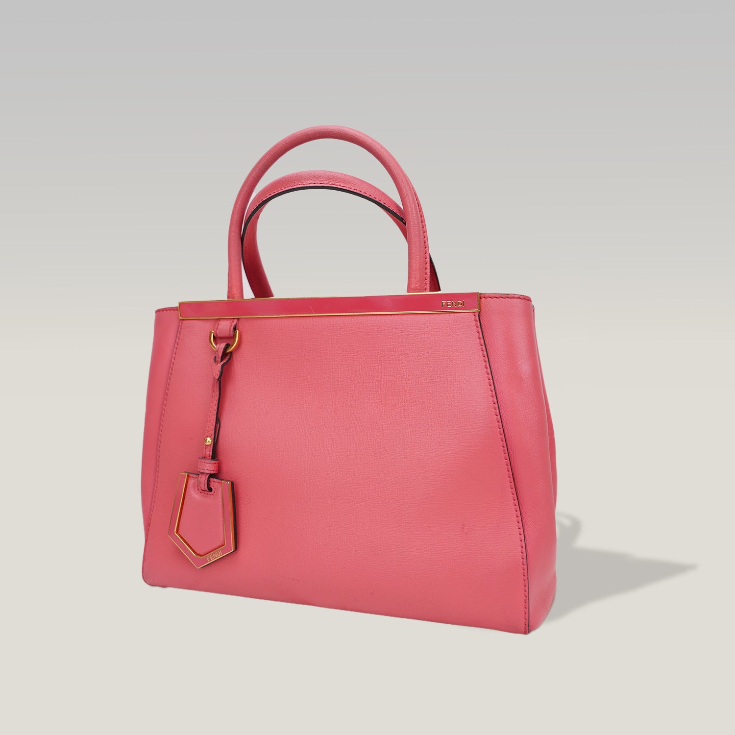 Fendi Petite 2Jours Pink Leather Tote Bag in Pelle Rosa con Charm Logo