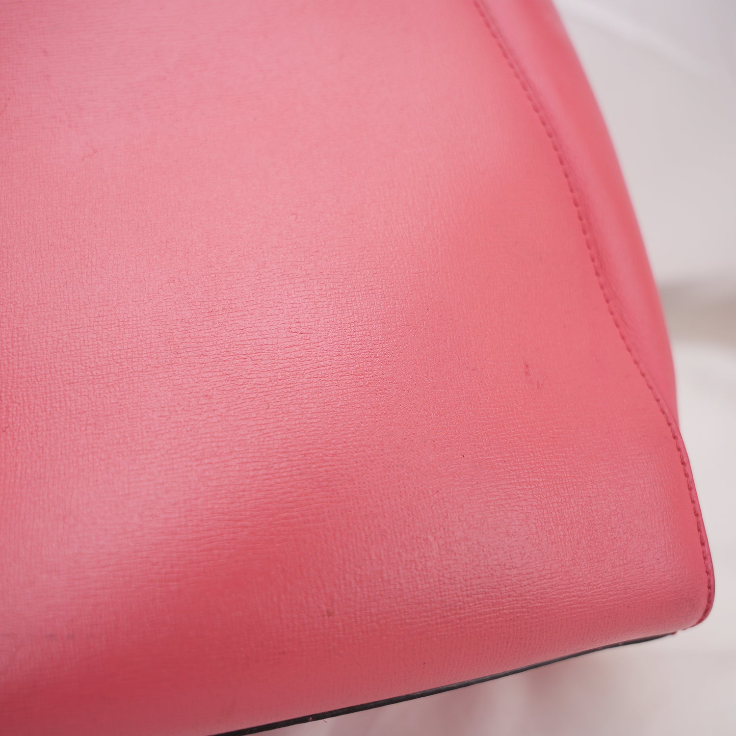 Fendi Petite 2Jours Pink Leather Tote Bag in Pelle Rosa con Charm Logo