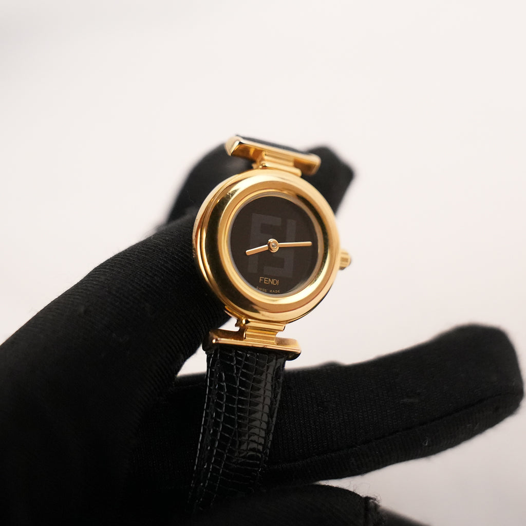 Fendi Orologio Vintage Donna con Quadrante Nero Logo FF, Cassa Dorata e Cinturino in Pelle Nera