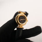 Fendi Orologio Vintage Donna con Quadrante Nero Logo FF, Cassa Dorata e Cinturino in Pelle Nera
