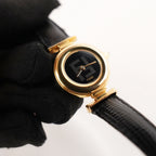Fendi Orologio Vintage Donna con Quadrante Nero Logo FF, Cassa Dorata e Cinturino in Pelle Nera