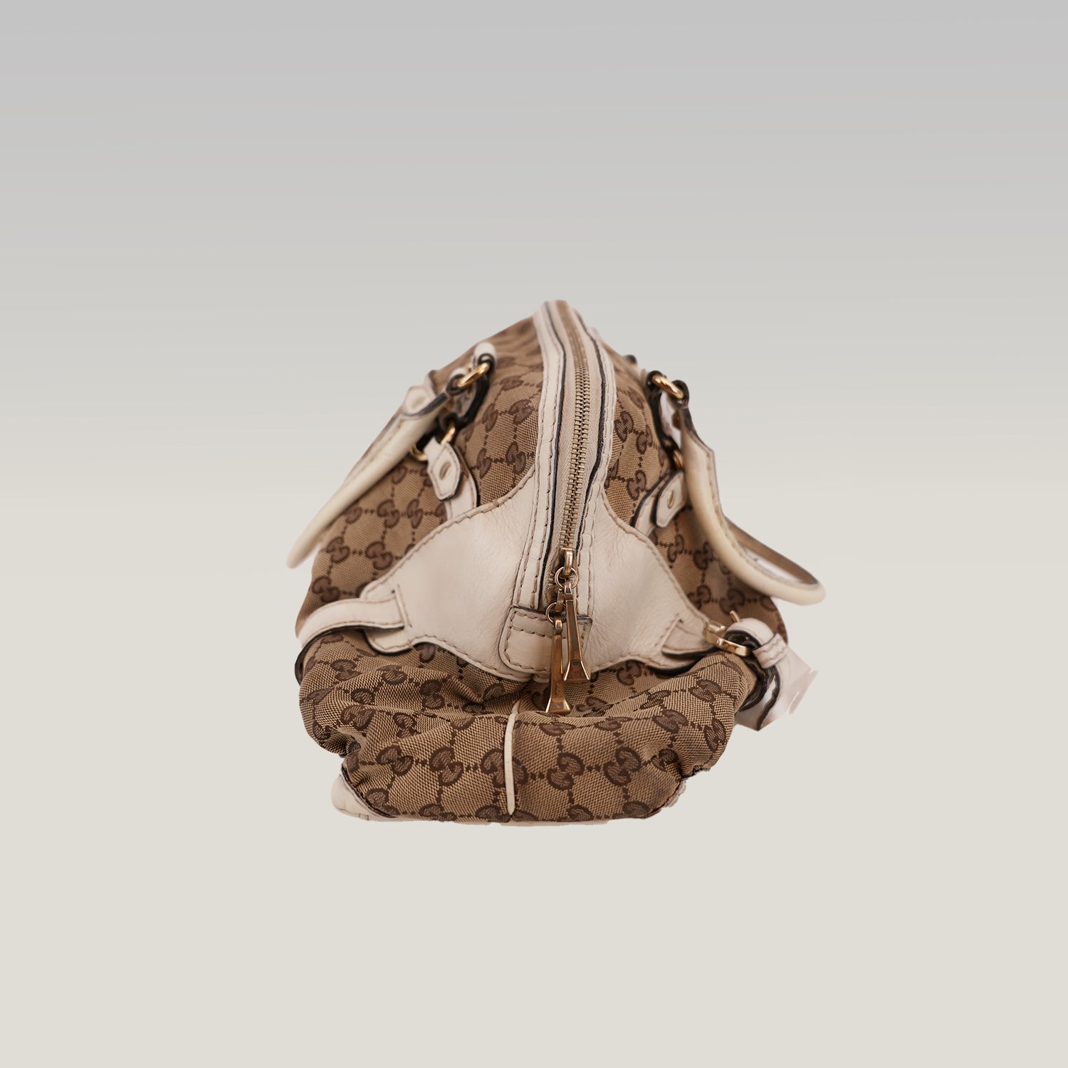 Gucci Borsa a Spalla Grande Vintage in Tela GG Beige e Pelle Bianca