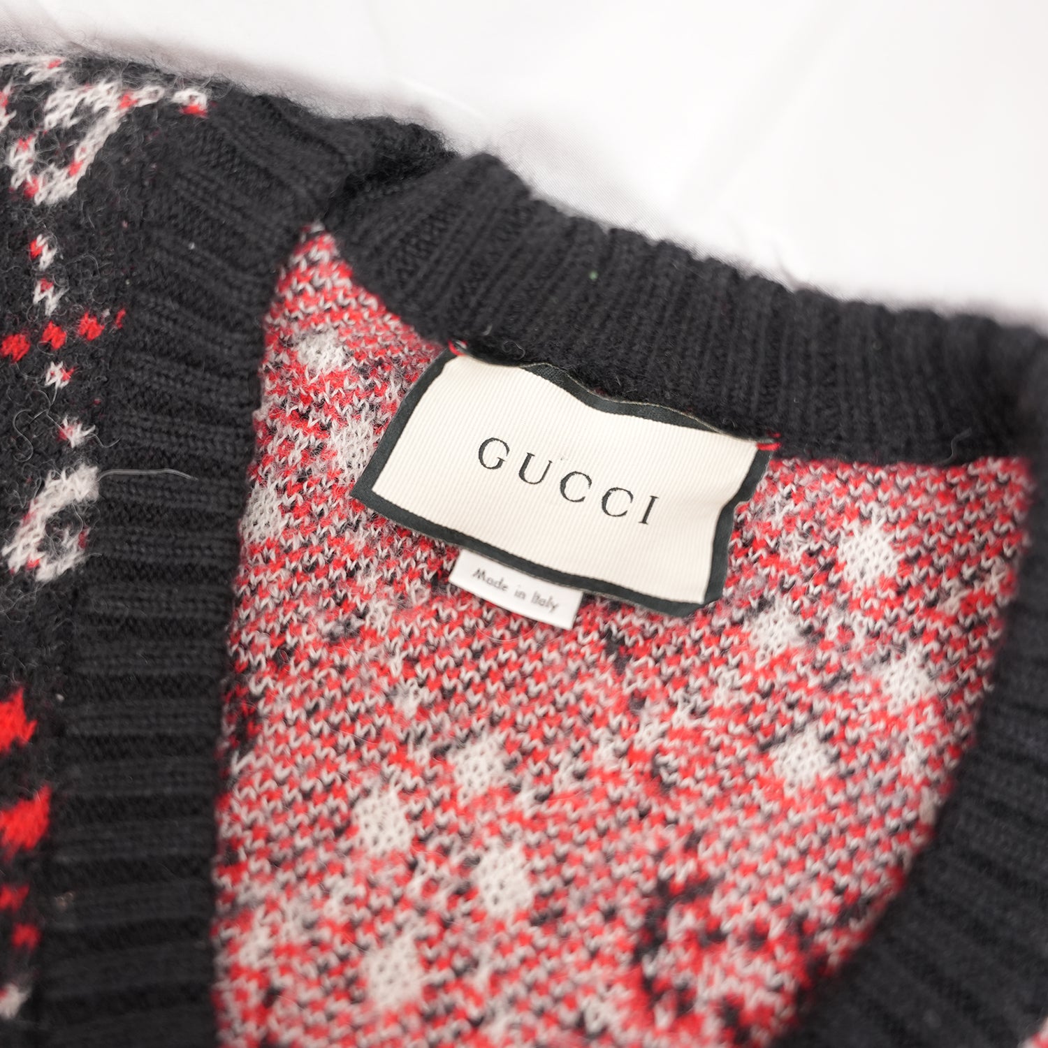 Gucci GG Diamond Maglione Uomo in Lana Nera con Logo GG Rosso e Bianco Pullover Oversize