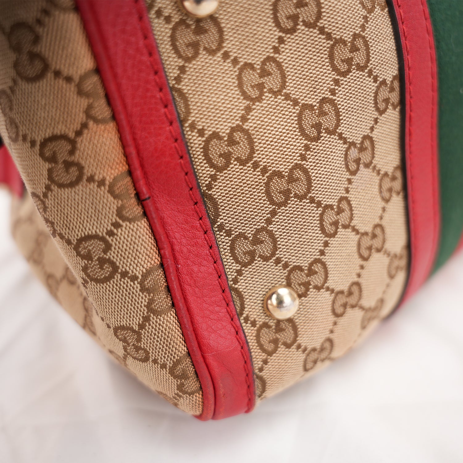 Gucci Ophidia Boston 32 GG Canvas Beige con Web Stripe Verde/Rosso e Finiture in Pelle Rossa