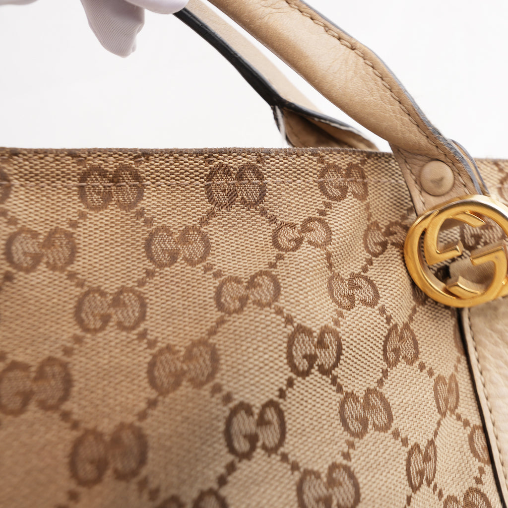Gucci Miss GG Borsa a Spalla in Tela GG Monogram Beige e Marrone con Finiture in Pelle Beige e Dettagli Dorati