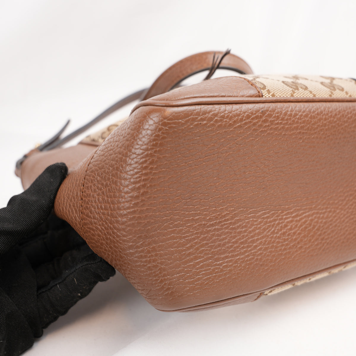 Gucci Bree Small Borsa a Mano in Tela GG Supreme Beige e Marrone con Finiture in Pelle