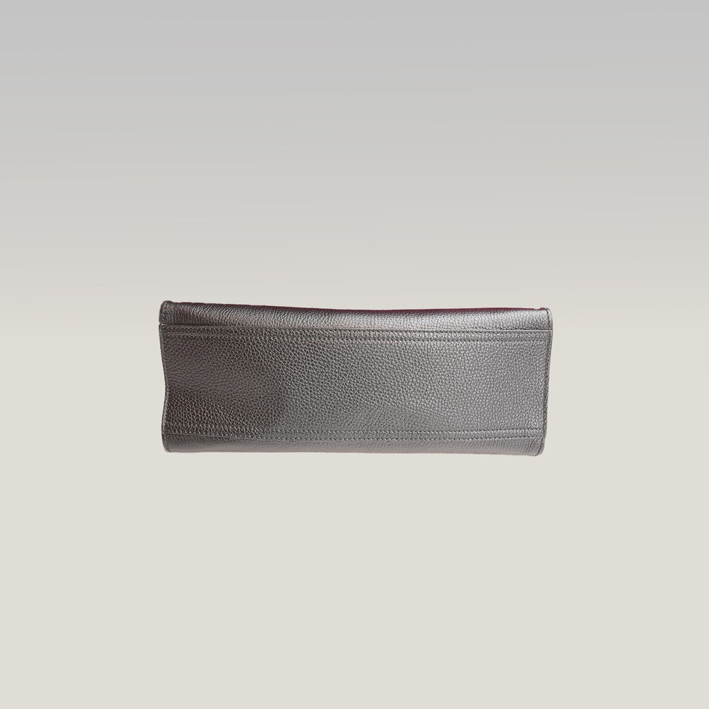 Gucci GG Marmont Borsa a Mano in Pelle Martellata Nera con Logo Double G Dorato e Manico Superiore