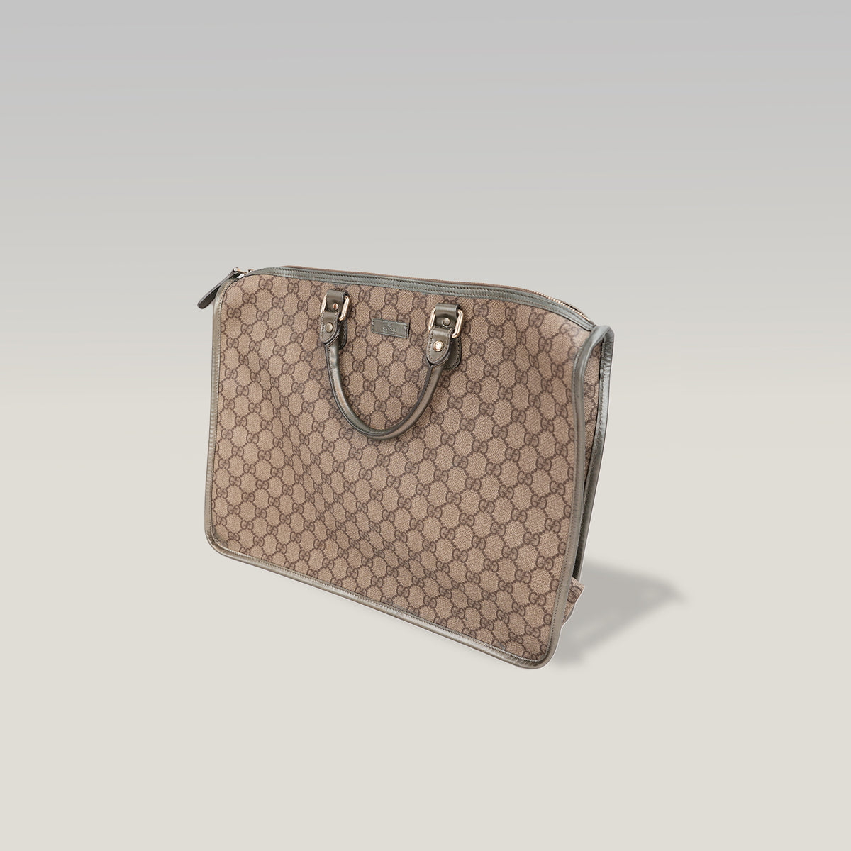 Gucci Joy Briefcase Borsa Portadocumenti in Tela GG Supreme Beige e Marrone con Finiture in Pelle Grigia