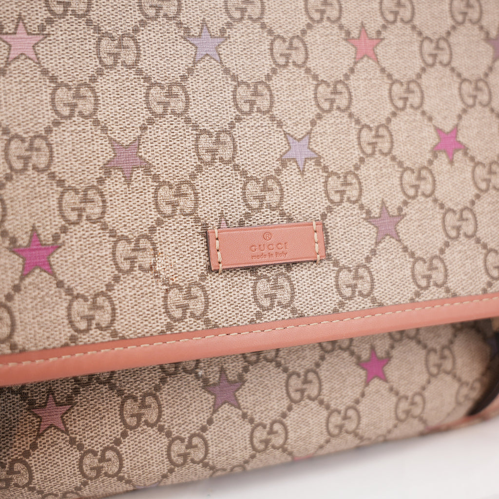 Gucci GG Supreme Monogram Stars Messenger Bag Beige Pink con Doppia Fibbia