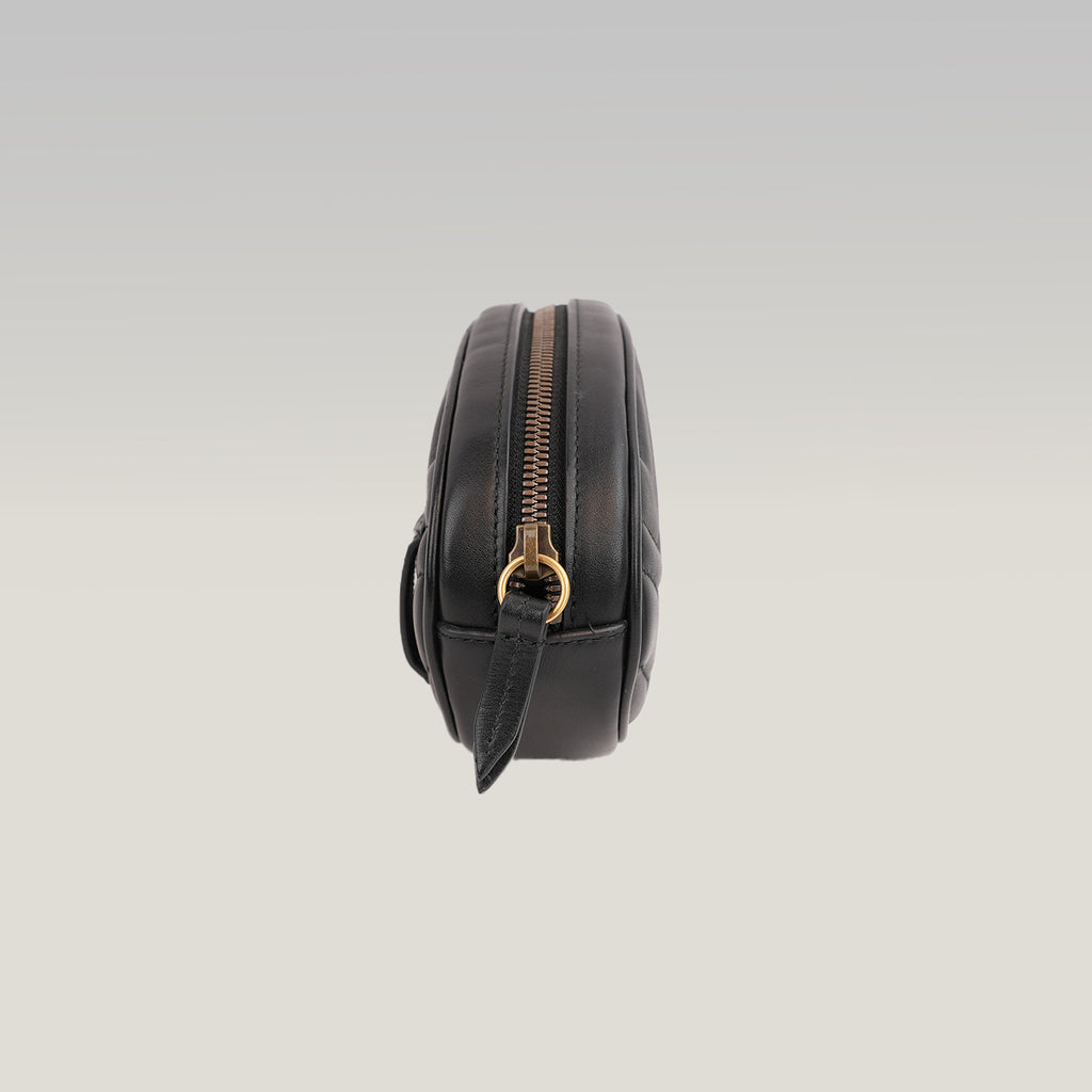 Gucci GG Marmont Marsupio Piccolo in Pelle Matelassé Nera con Logo Double G Dorato