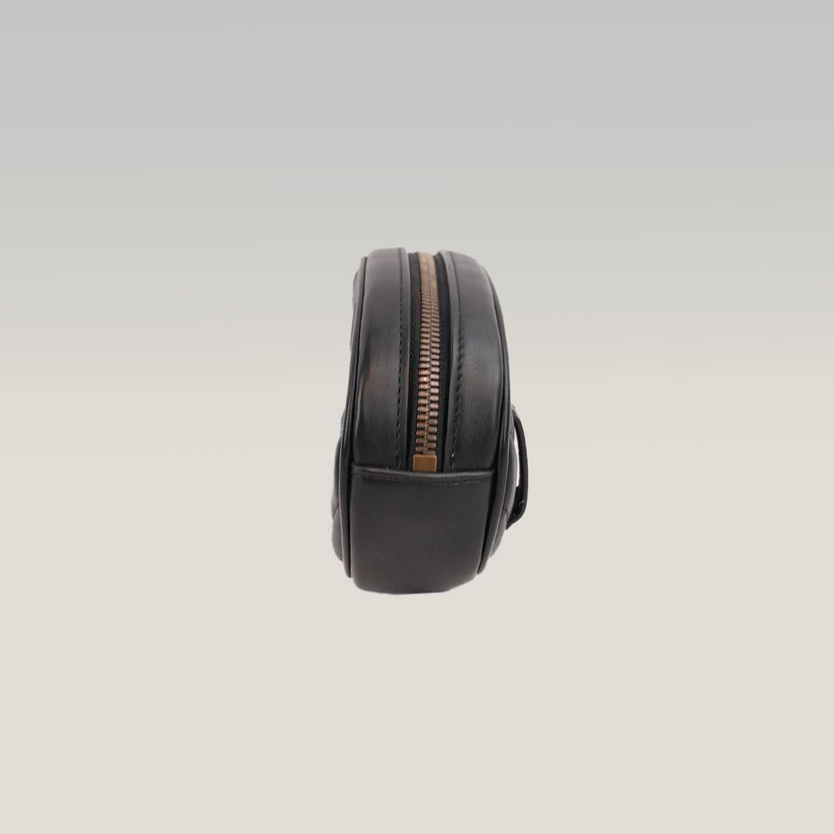 Gucci GG Marmont Marsupio Piccolo in Pelle Matelassé Nera con Logo Double G Dorato