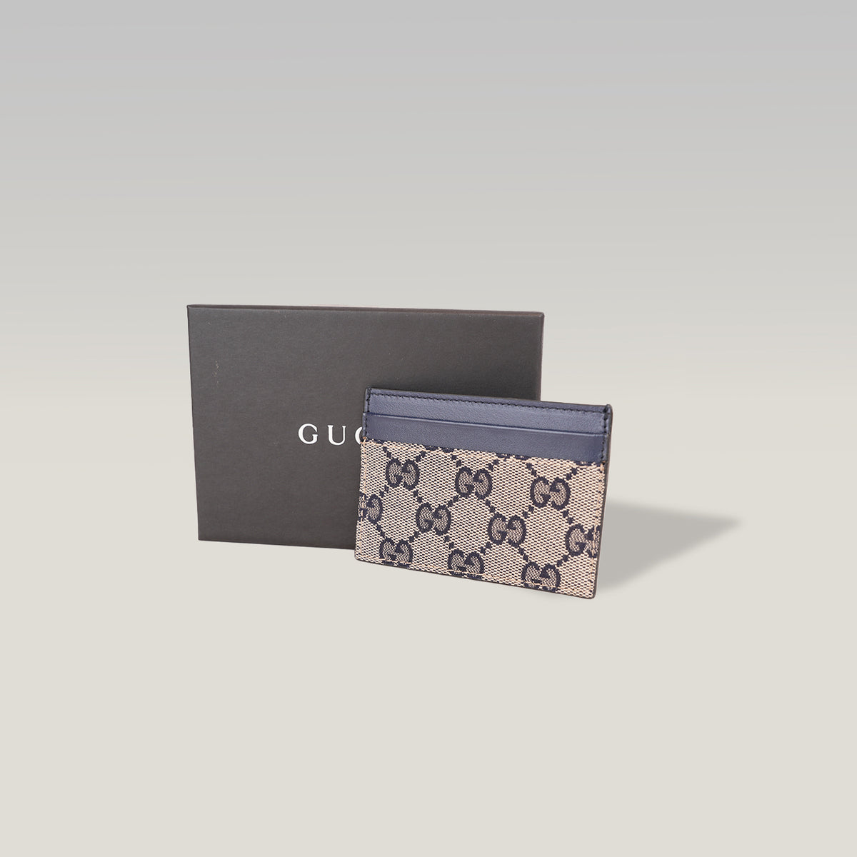 Gucci Portacarte GG Monogram in Tessuto Beige e Blu Navy con Finiture in Pelle Blu