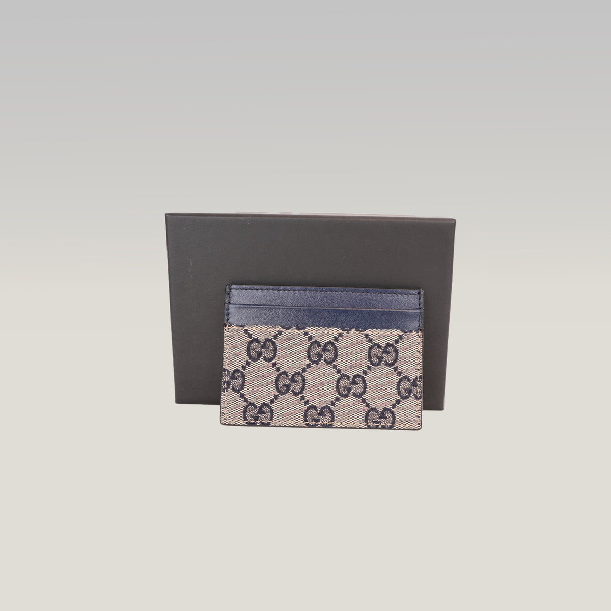 Gucci Portacarte GG Monogram in Tessuto Beige e Blu Navy con Finiture in Pelle Blu