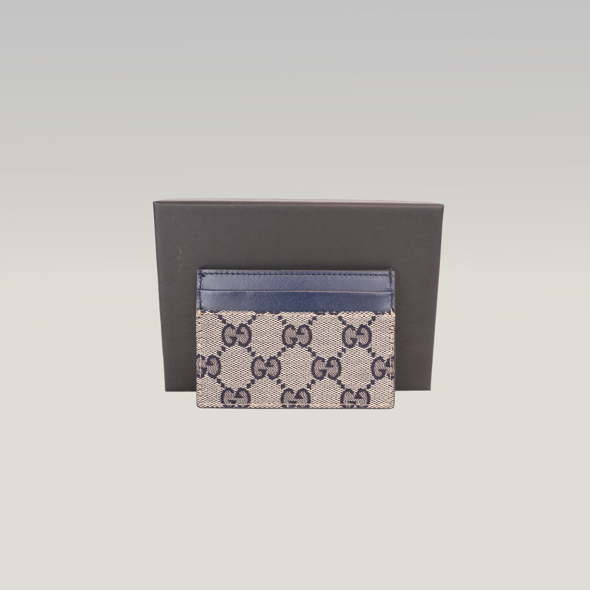 Gucci Portacarte GG Monogram in Tessuto Beige e Blu Navy con Finiture in Pelle Blu