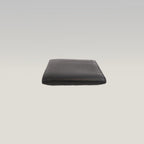 Gucci Portafoglio Bifold in Pelle Martellata Nera con Logo Gucci – Portafoglio Compatto da Uomo
