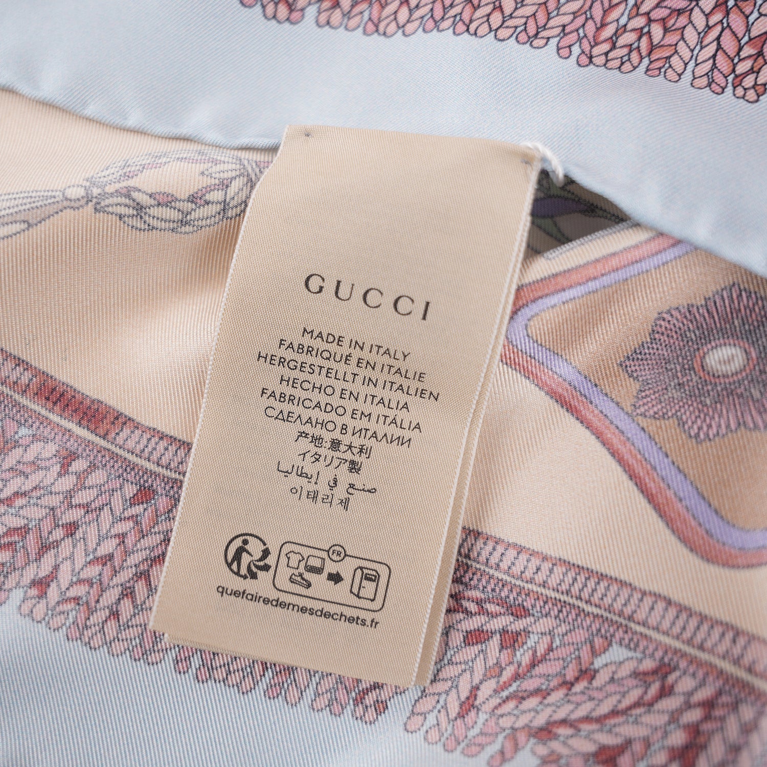 Hermès Carré 90 Foulard in Seta Multicolor con Stampa Equestre 90x90 cm