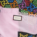 Gucci GG Star Print Maxi Foulard in Seta Multicolor 135×135 cm Sciarpa Oversize