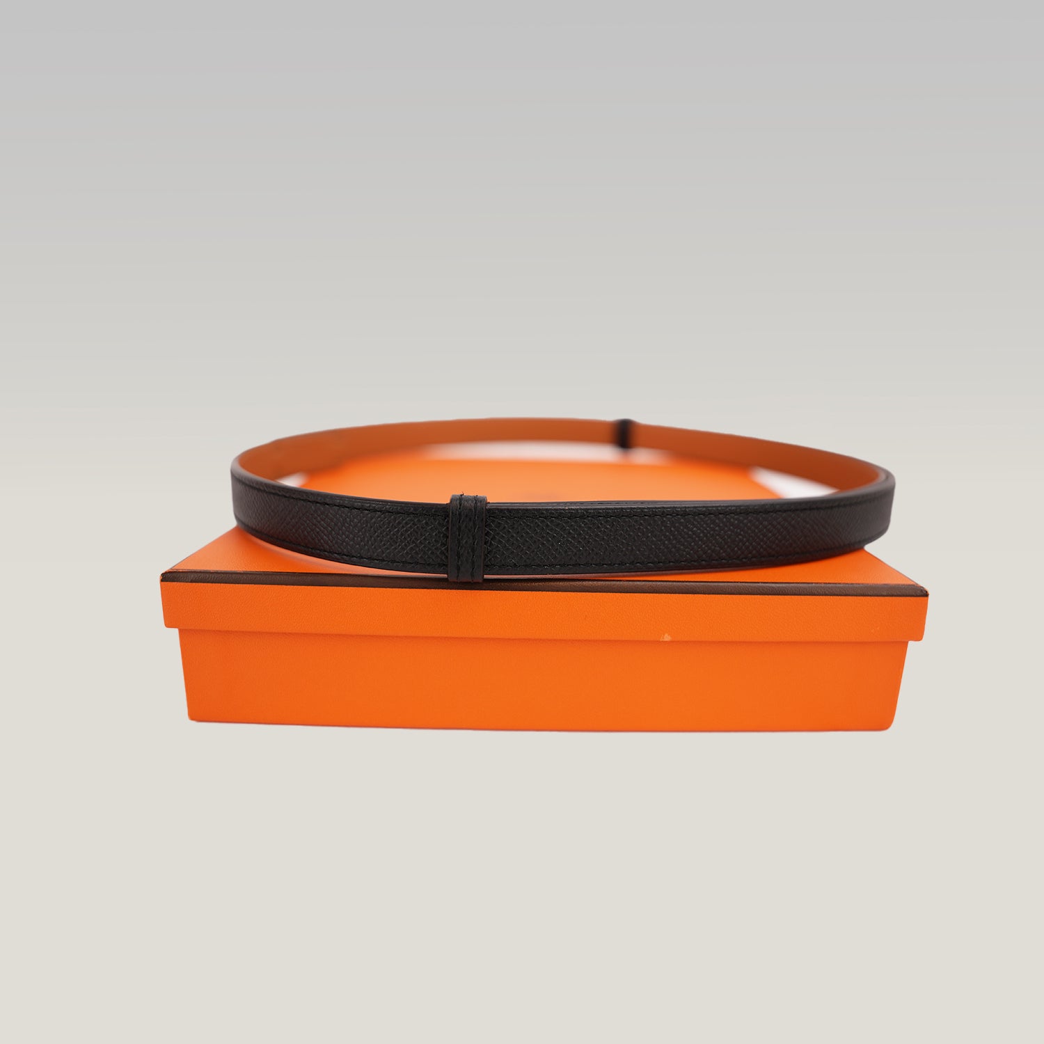Cintura Hermès Kelly 18 Nera in Pelle Epsom con Fibbia Dorata e Scatola