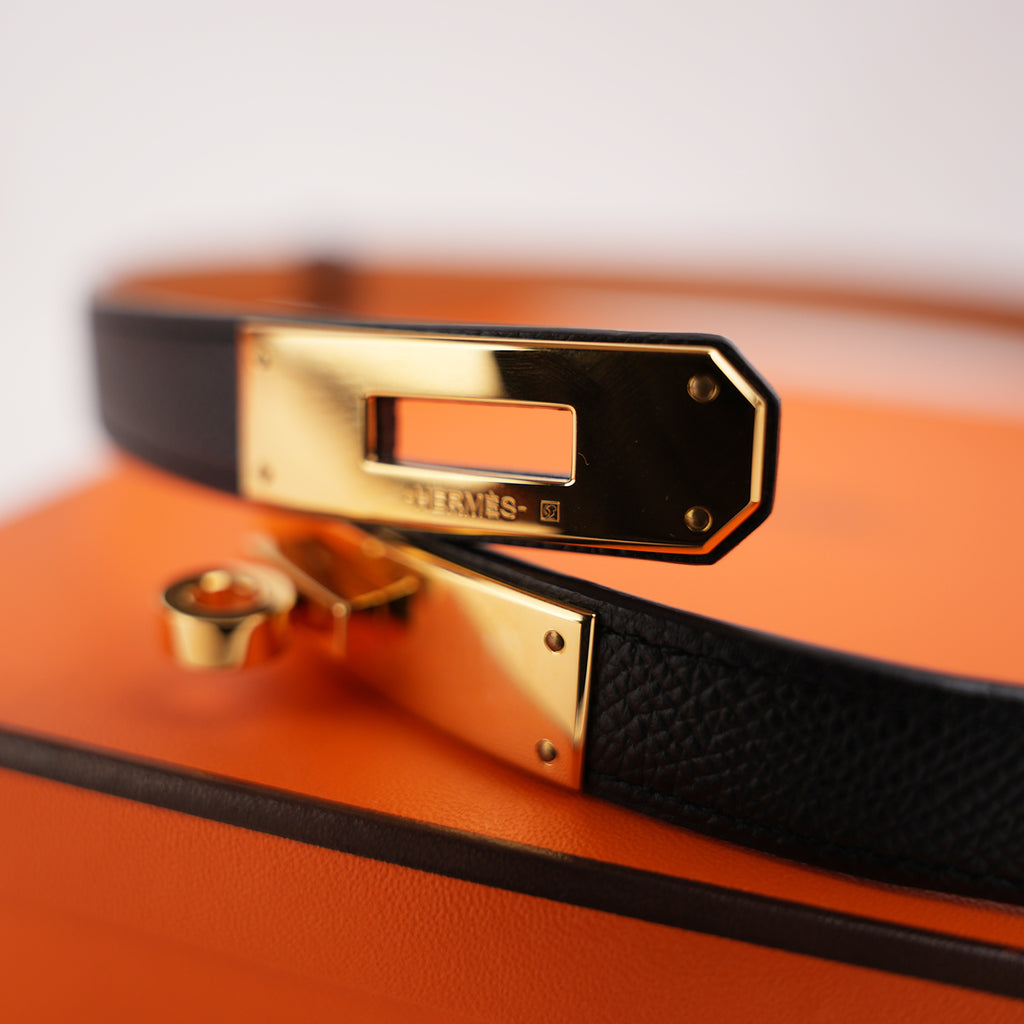 Cintura Hermès Kelly 18 Nera in Pelle Epsom con Fibbia Dorata e Scatola