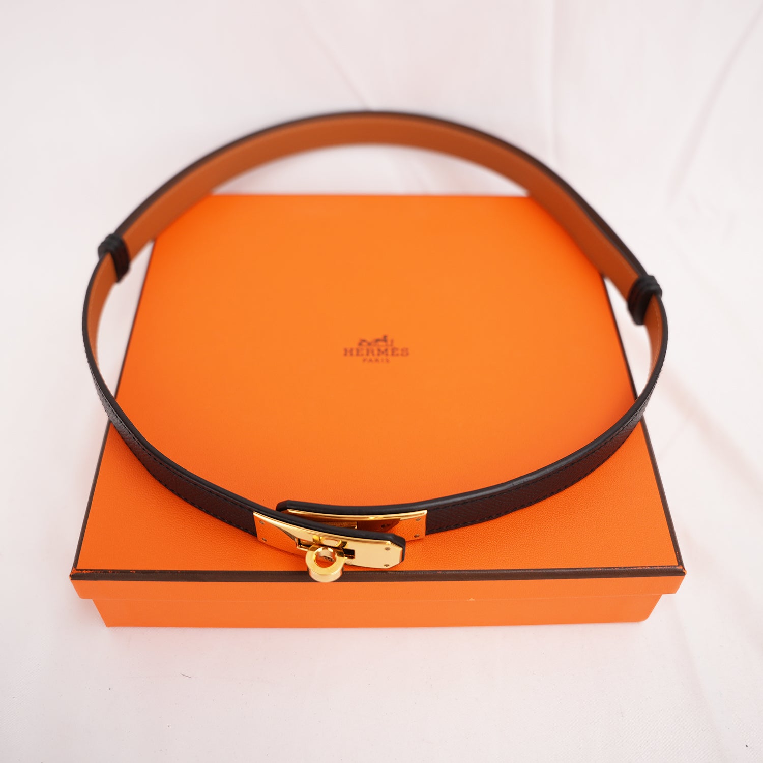 Cintura Hermès Kelly 18 Nera in Pelle Epsom con Fibbia Dorata e Scatola