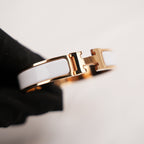 Hermès Clic Clac H PM Bracciale Rigido in Metallo Dorato con Smalto Bianco