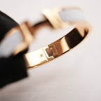 Hermès Clic Clac H PM Bracciale Rigido in Metallo Dorato con Smalto Bianco
