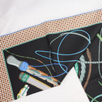 Hermès Fouets et Badines Foulard Carré 90 in Seta Nera Multicolore con Motivi Equestri e Bordi Geometrici