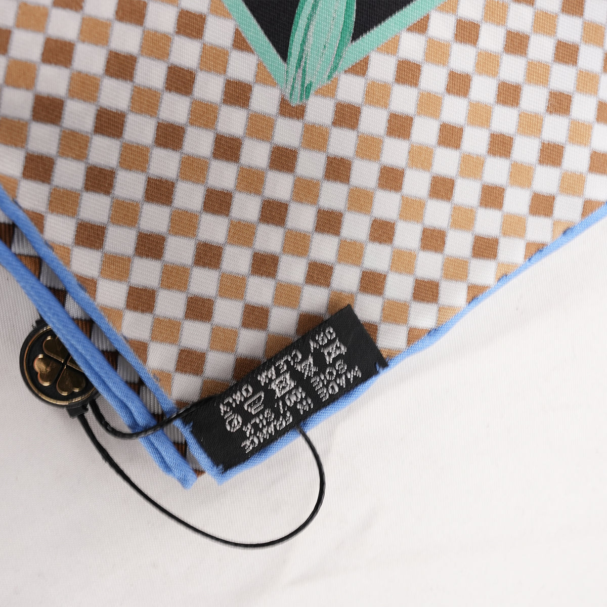 Hermès Fouets et Badines Foulard Carré 90 in Seta Nera Multicolore con Motivi Equestri e Bordi Geometrici