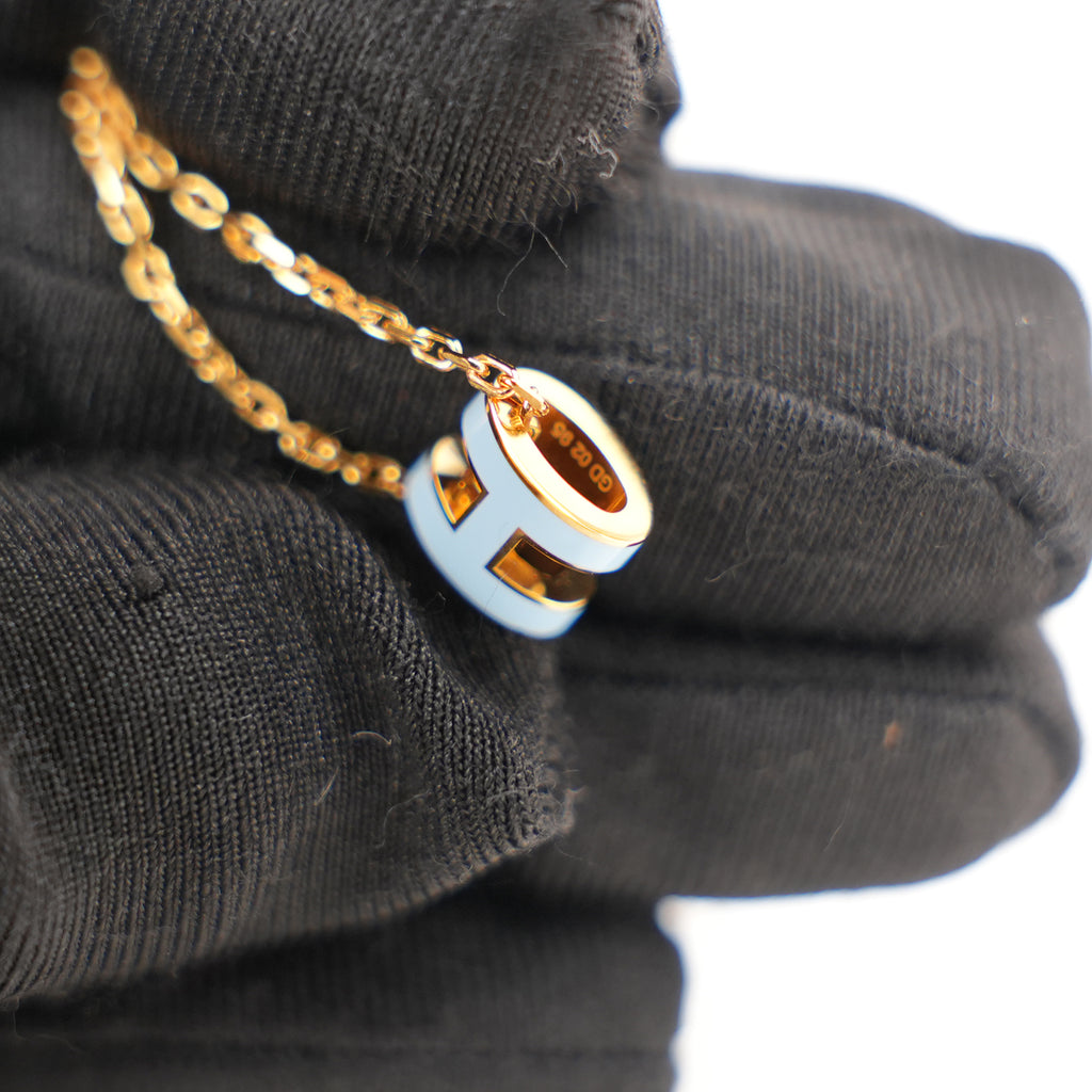 Hermès Pop H Collana in Metallo Dorato con Smalto Azzurro – Collana Donna