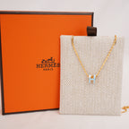 Hermès Pop H Collana in Metallo Dorato con Smalto Azzurro – Collana Donna