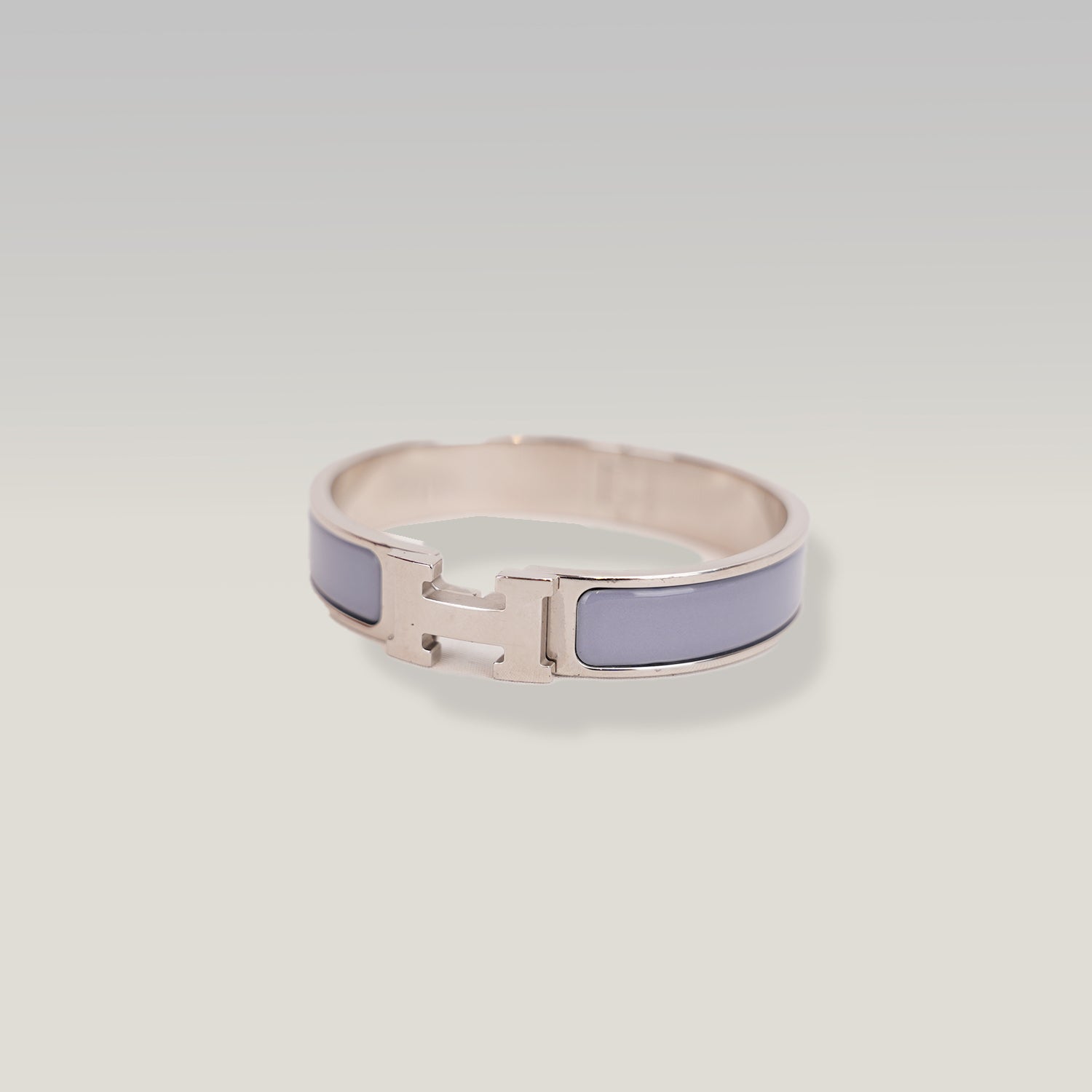 Hermès Clic H PM Bracciale Rigido in Metallo Argentato con Smalto Parme