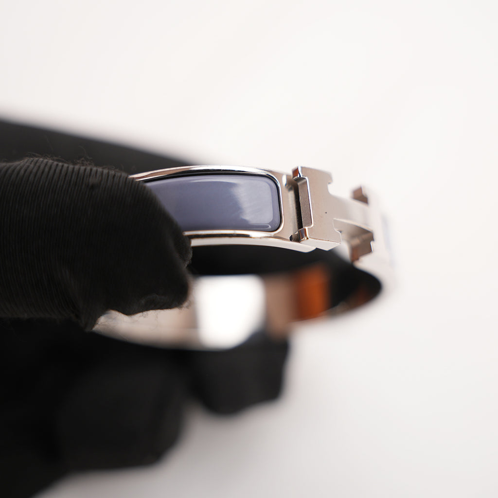 Hermès Clic H PM Bracciale Rigido in Metallo Argentato con Smalto Parme