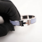 Hermès Clic H PM Bracciale Rigido in Metallo Argentato con Smalto Parme