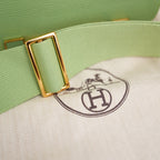 Hermès Geta Vert Criquet Chevre Mysore Leather Crossbody Bag with Gold Hardware