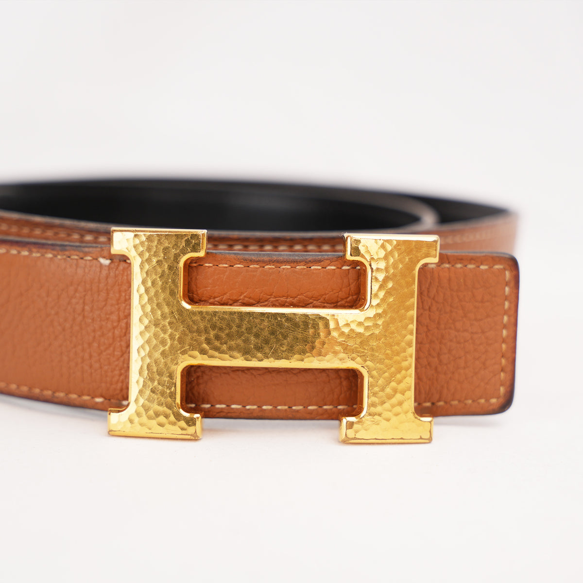 Hermès Cintura H Reversibile in Pelle Nera e Marrone con Fibbia Dorata – Taglia 90