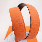 Hermès Cintura Reversibile H Martelée 85 in Pelle Arancione e Marrone Scuro con Fibbia H Argentata e Scatola