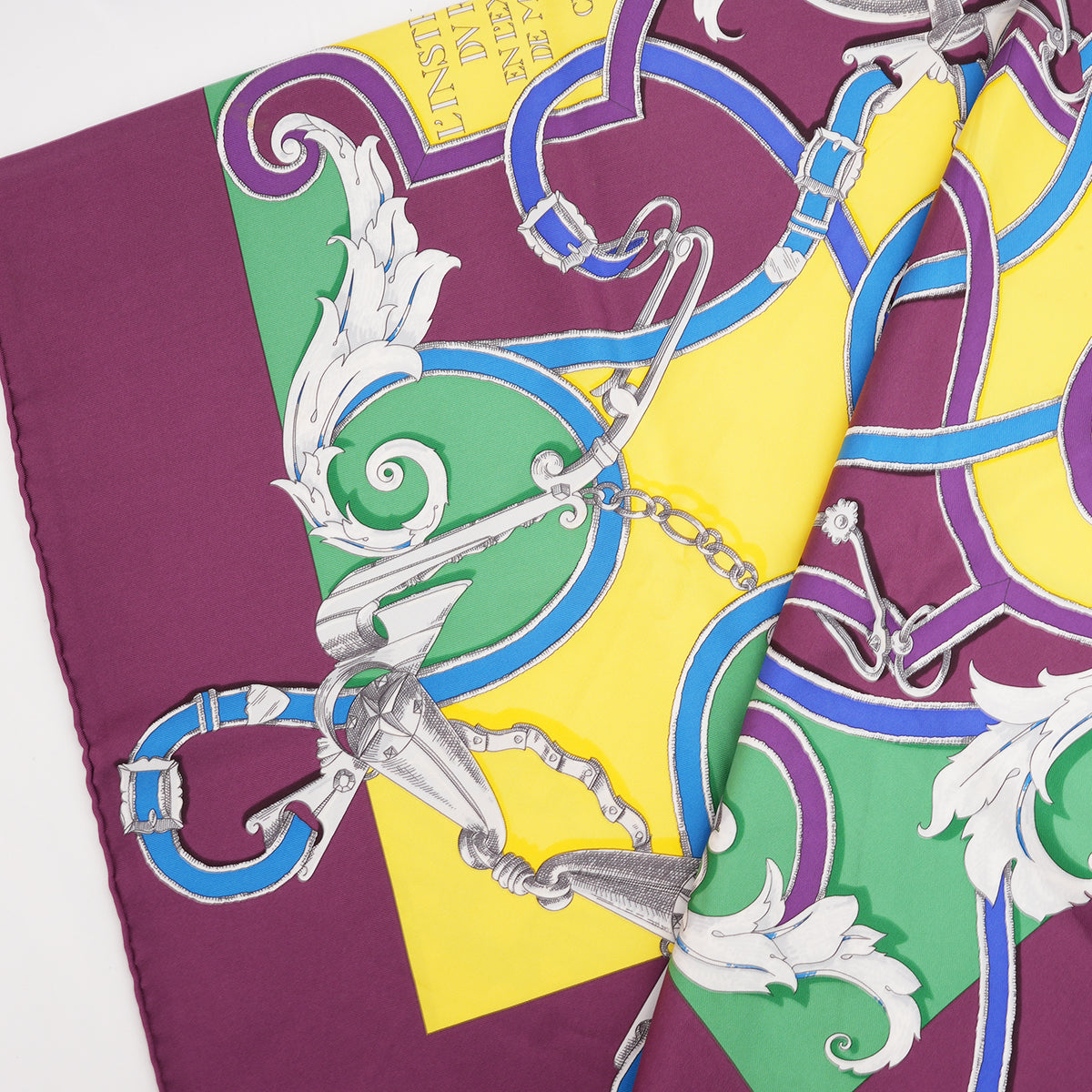 Hermès L'Instruction du Roy en l'Exercice de Monter à Cheval Foulard Carré 90 in Seta Viola Multicolore con Motivi Equestri