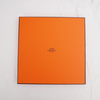 Hermès L'Instruction du Roy en l'Exercice de Monter à Cheval Foulard Carré 90 in Seta Viola Multicolore con Motivi Equestri