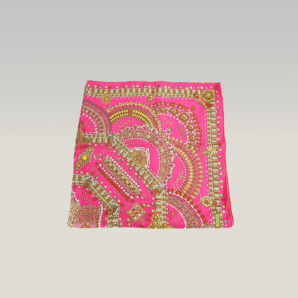 Hermès Carré 90 Parures des Maharajas Foulard Vintage in Seta Rosa Fucsia Multicolore 90x90 cm