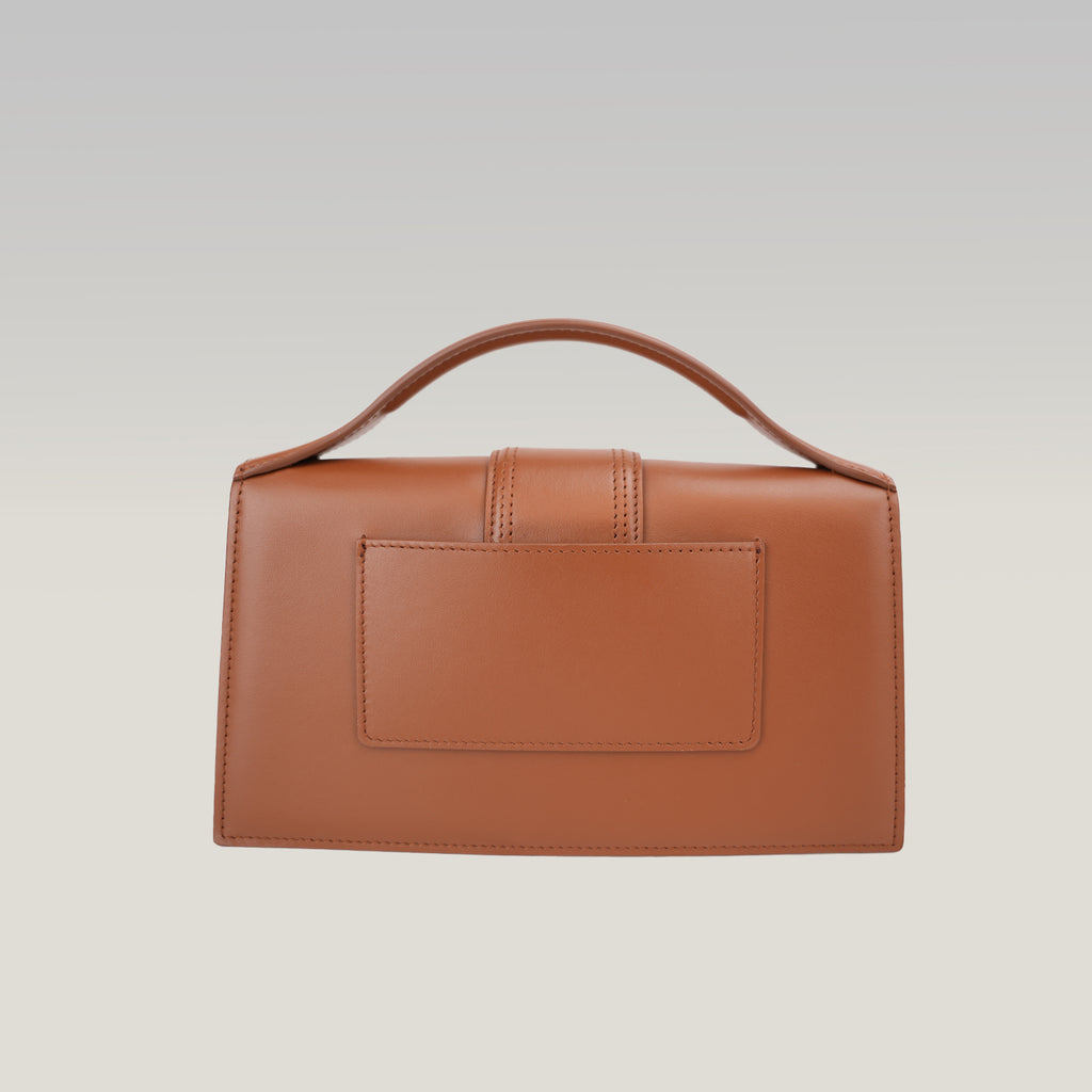 Jacquemus Le Bambino Long Borsa a Mano in Pelle Marrone con Logo Oro