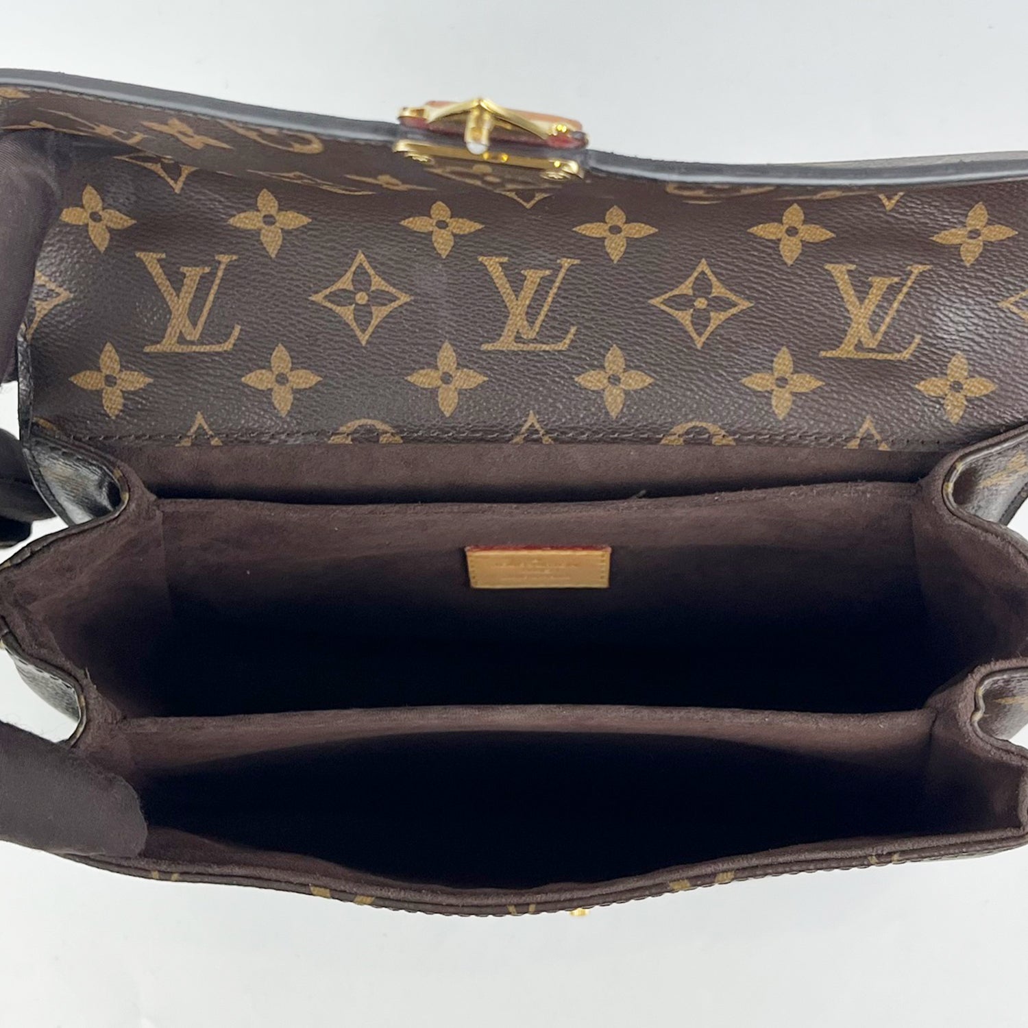 Louis Vuitton Pochette Métis Monogram Canvas Crossbody & Top Handle Bag