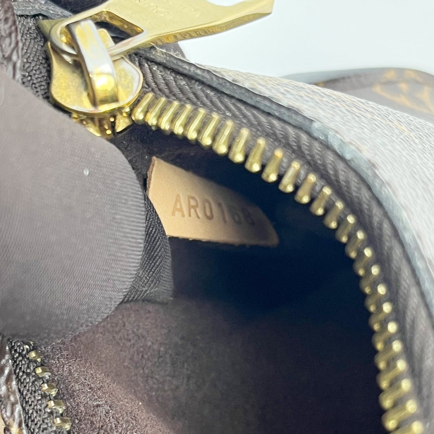 Louis Vuitton Pochette Métis Monogram Canvas Crossbody & Top Handle Bag