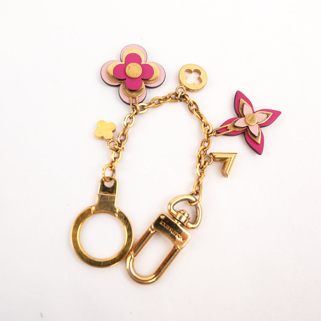Louis Vuitton Blooming Flowers M67288 Charm per Borsa e Portachiavi in Metallo Dorato con Fiori Monogram Rosa e Fucsia