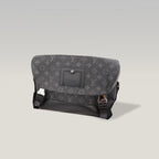 Louis Vuitton Voyager Messenger PM Borsa a Tracolla Piccola in Tela Monogram Eclipse Nera e Grigia con Dettagli in Pelle
