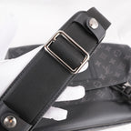 Louis Vuitton Voyager Messenger PM Borsa a Tracolla Piccola in Tela Monogram Eclipse Nera e Grigia con Dettagli in Pelle