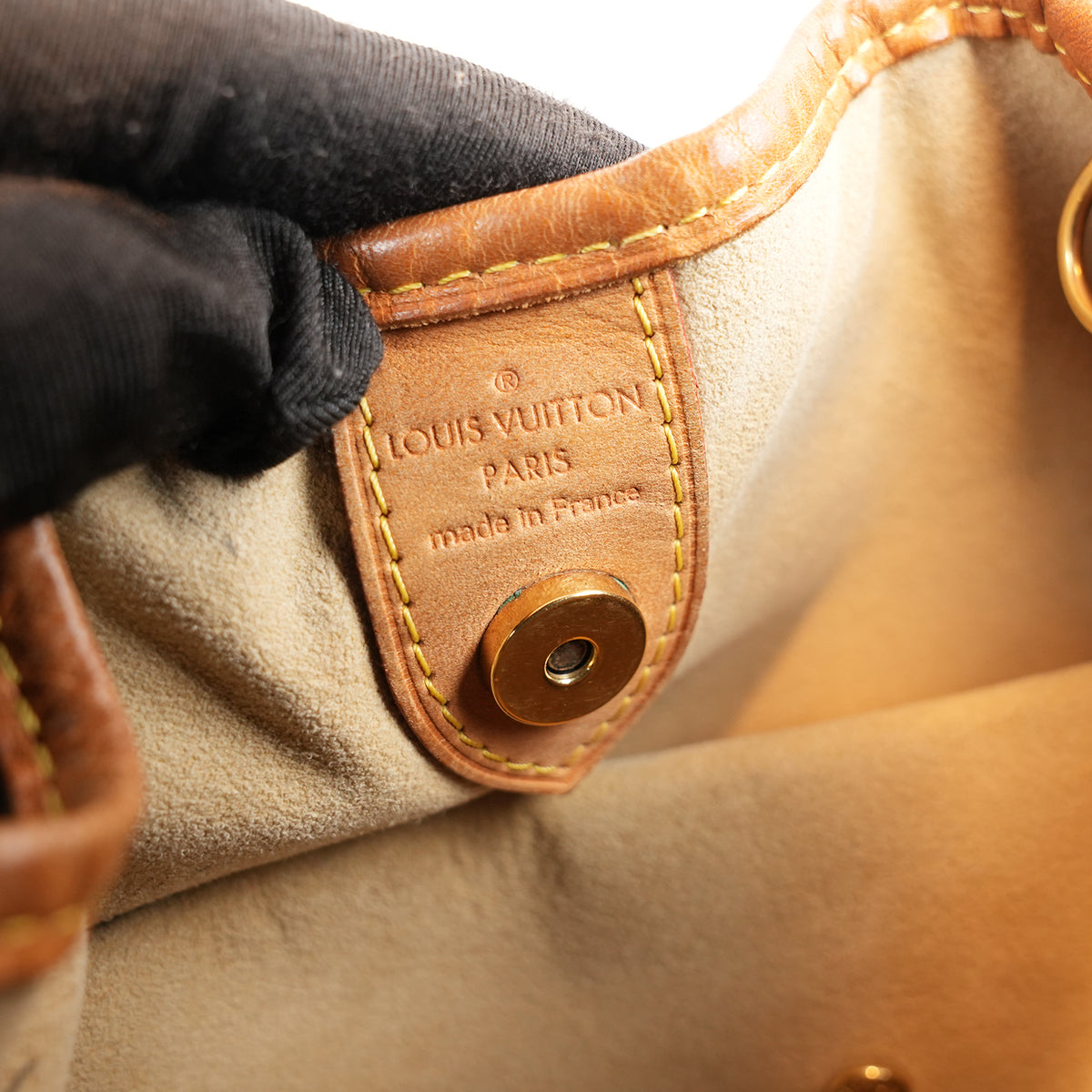 Louis Vuitton Galliera GM Borsa a Spalla in Tela Monogram Marrone con Finiture in Pelle Vachetta e Placca Dorata
