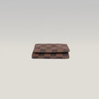 Louis Vuitton Enveloppe Carte de Visite Portacarte in Tela Damier Ébène Marrone con Chiusura a Patta