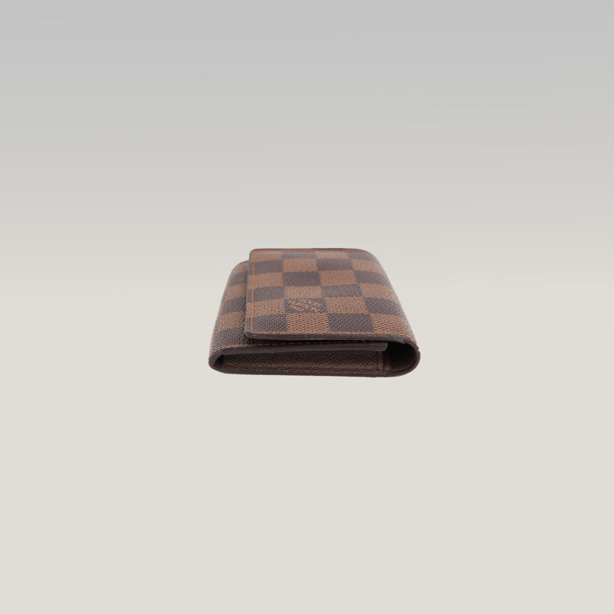 Louis Vuitton Enveloppe Carte de Visite Portacarte in Tela Damier Ébène Marrone con Chiusura a Patta